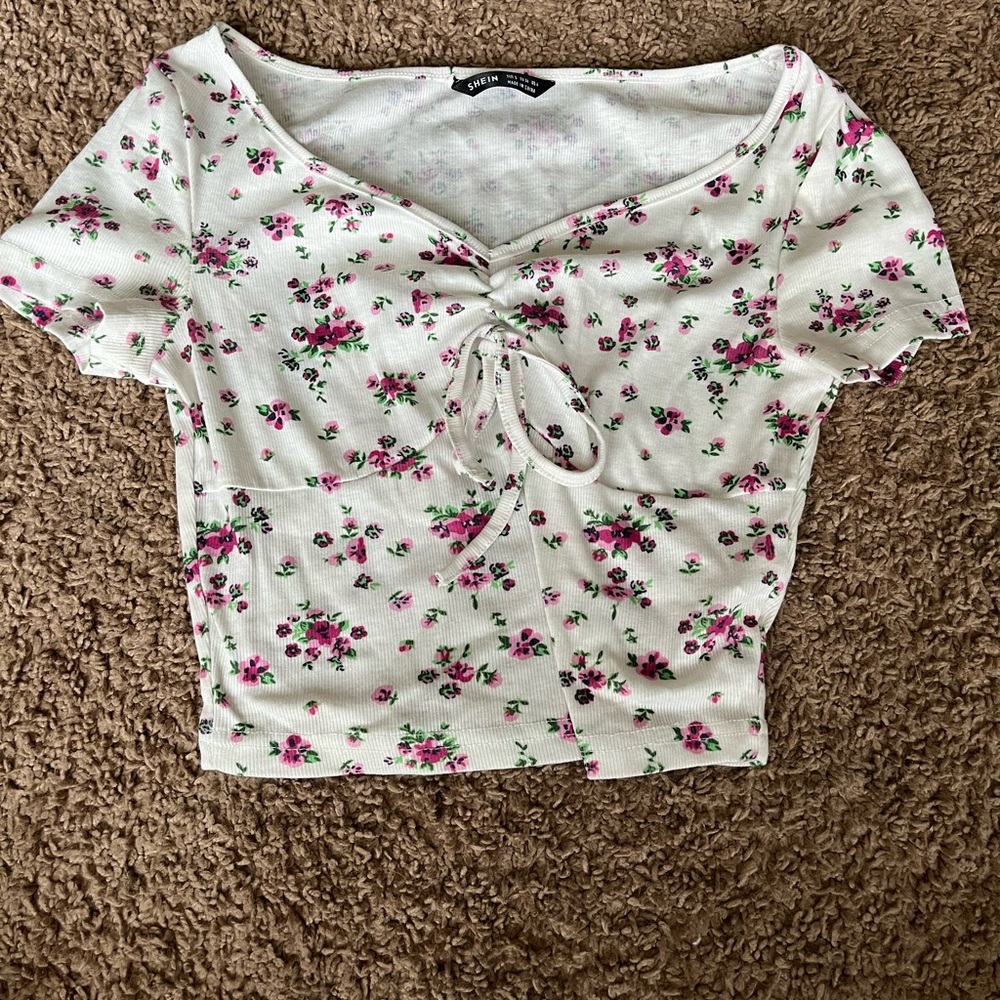 Floral T-shirt!